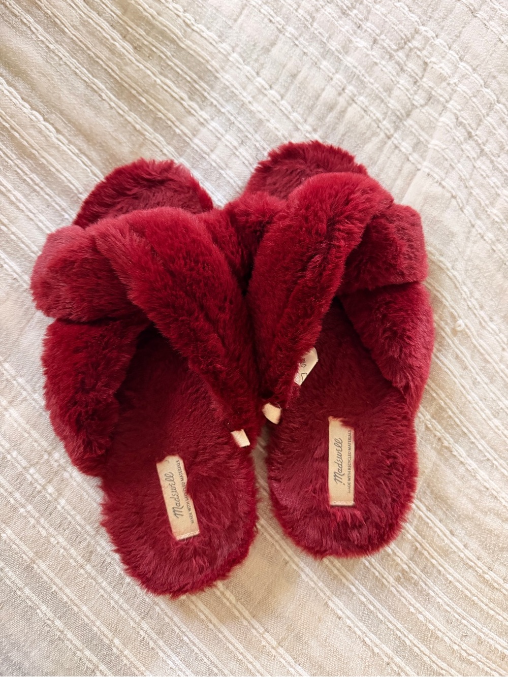 Madewell Plush Crisscross Slide Slippers in Deep Red